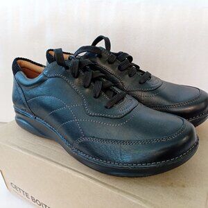 Clarks Women's Appley Tie Oxford, Black Leather, 7.5US with box Brand New